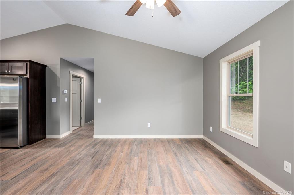 66 Cole Road Leicester, NC 28748 - Photo 5 of 22 Gallery Image 5