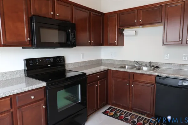 $325,000 | 3909 Schooner Lane, Hopewell, VA 23860