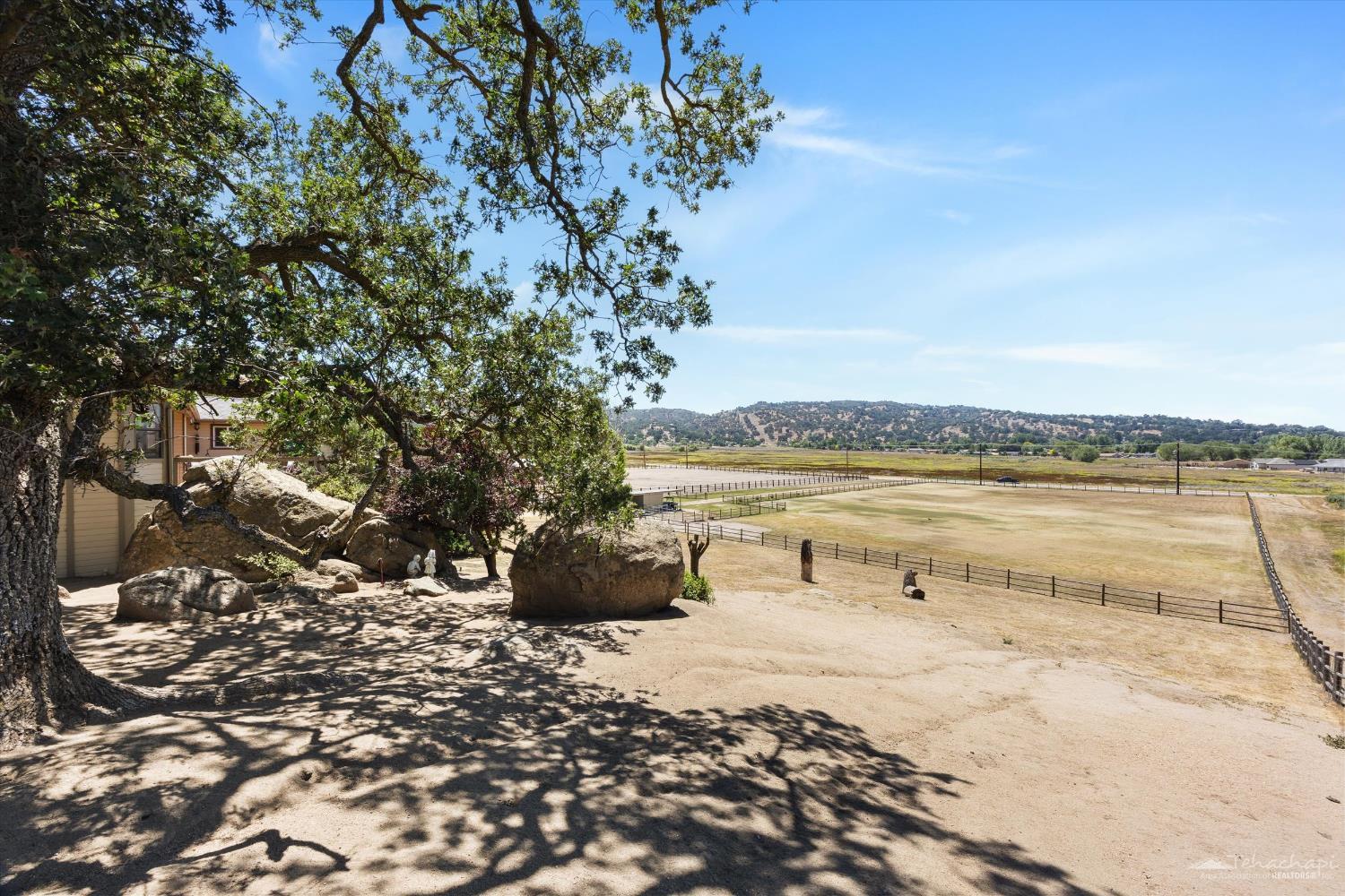 29640 South Lower Valley Road Tehachapi, CA 93561 - Photo 53 of 76 Gallery Image 53