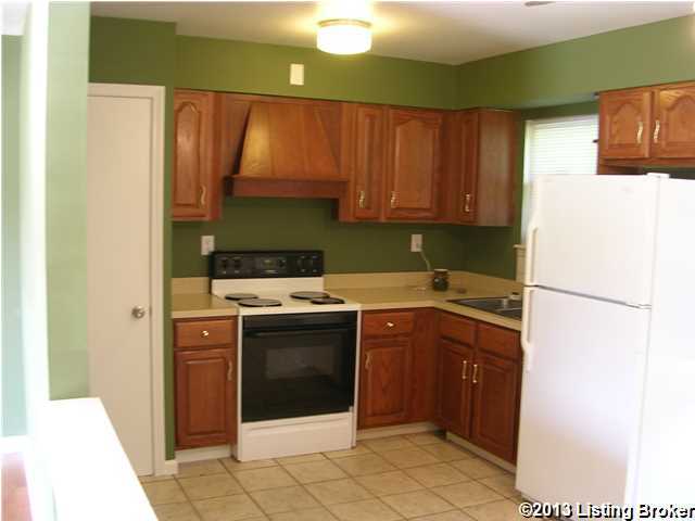 11104 Torrington Road Louisville, KY 40272 - Photo 2 of 16 Additional Photo