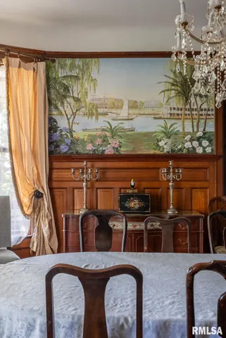 $349,900 | 817 West 7th Street, Davenport, IA 52802