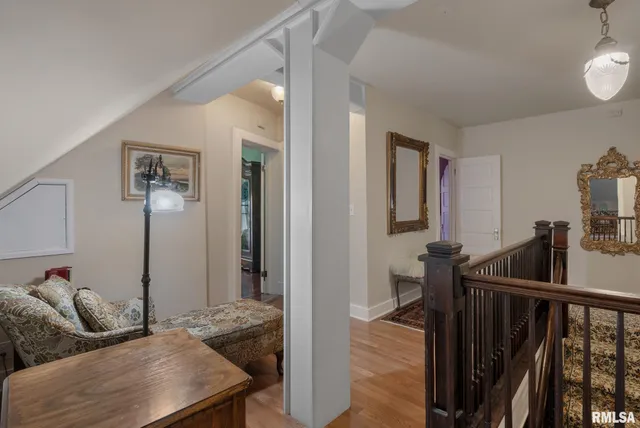 $349,900 | 817 West 7th Street, Davenport, IA 52802