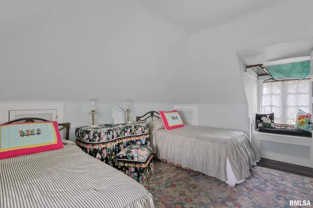 $349,900 | 817 West 7th Street, Davenport, IA 52802