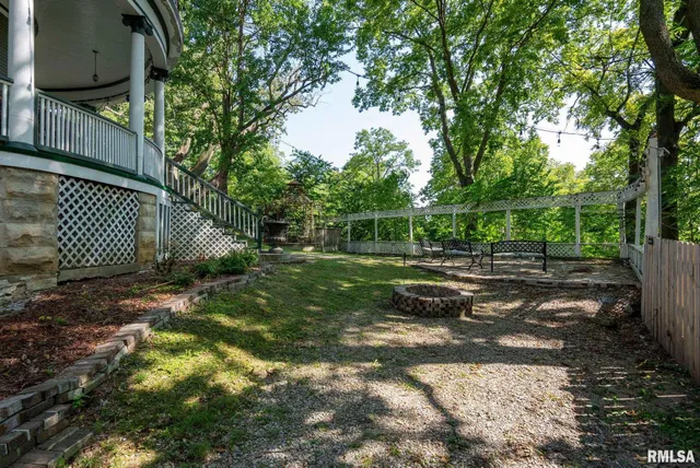 $349,900 | 817 West 7th Street, Davenport, IA 52802