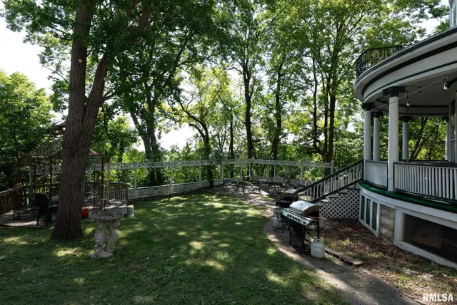 $349,900 | 817 West 7th Street, Davenport, IA 52802