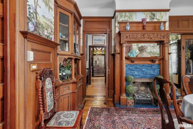 $349,900 | 817 West 7th Street, Davenport, IA 52802