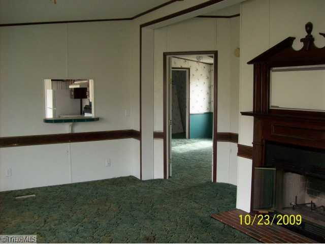 1376 Harris Road King, NC 27021 - Photo 8 of 11 Living Room.