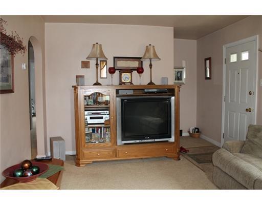 47 Valley View Road Claysville, PA 15323 - Photo 3 of 18 Living Room. Open to formal diningroom beautiful neutral decor!