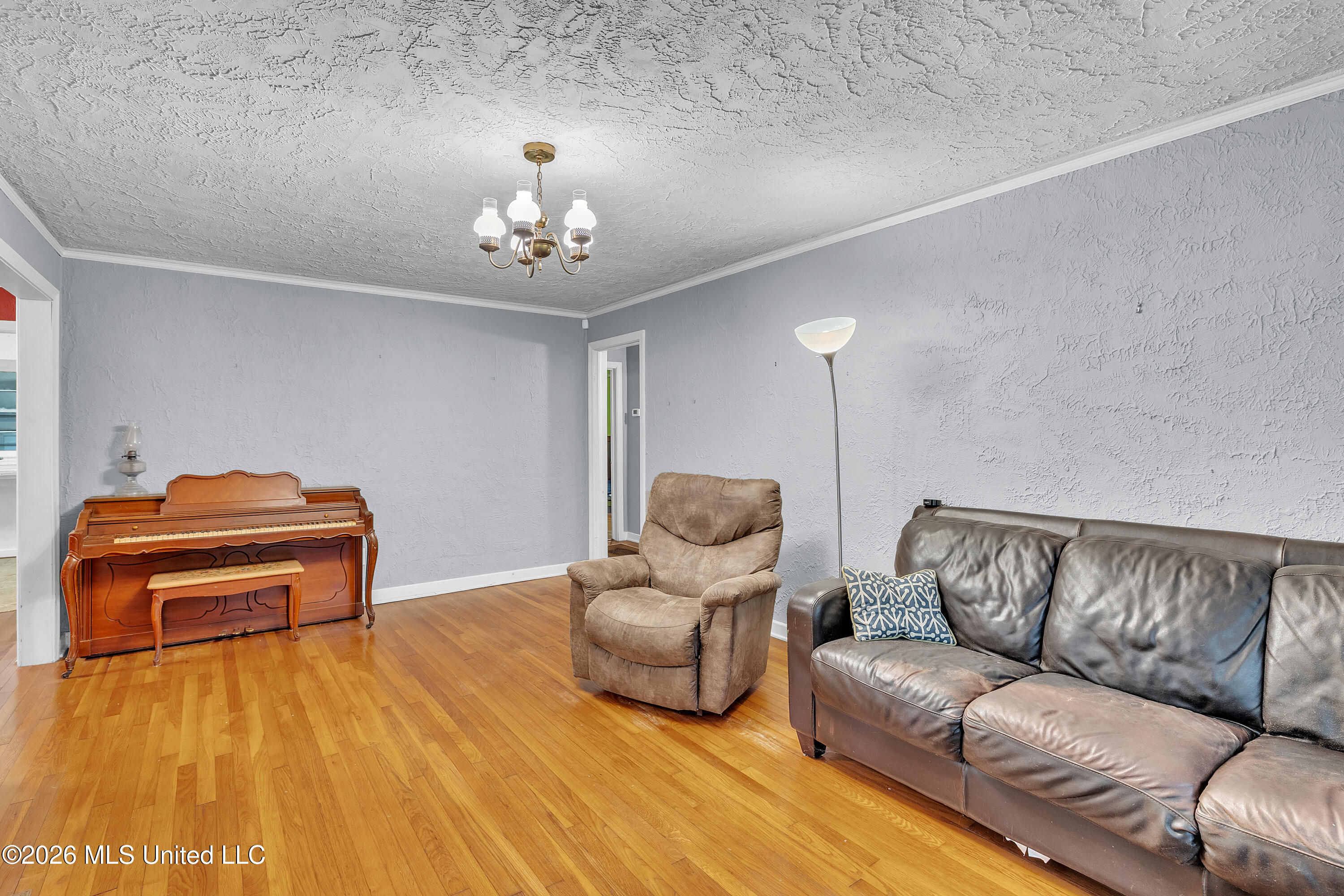 314 Colonial Circle Jackson, MS 39211 - Photo 9 of 43 FI6A4519