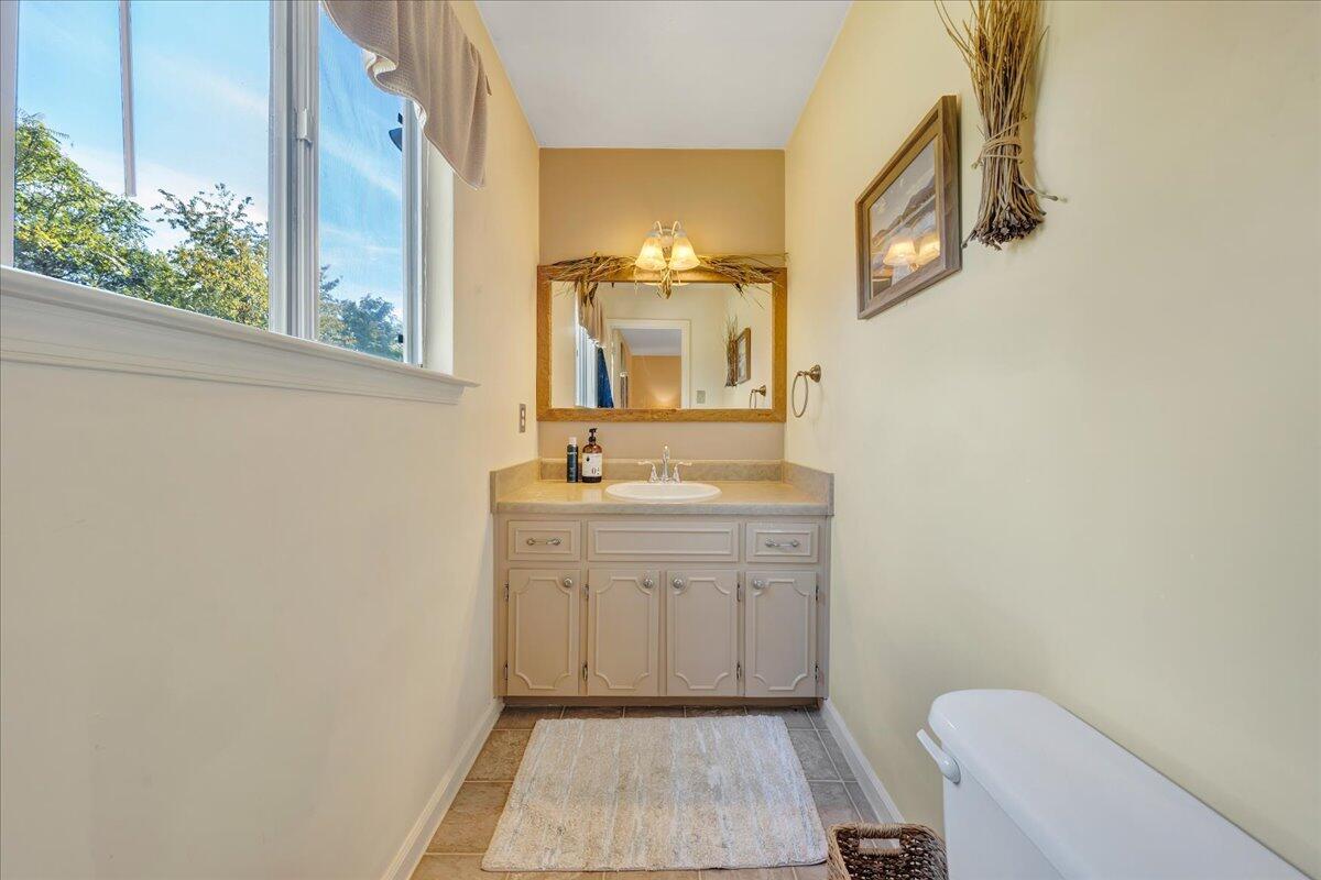 80 Ridgeview Circle Roanoke, VA 24019 - Photo 14 of 31 014