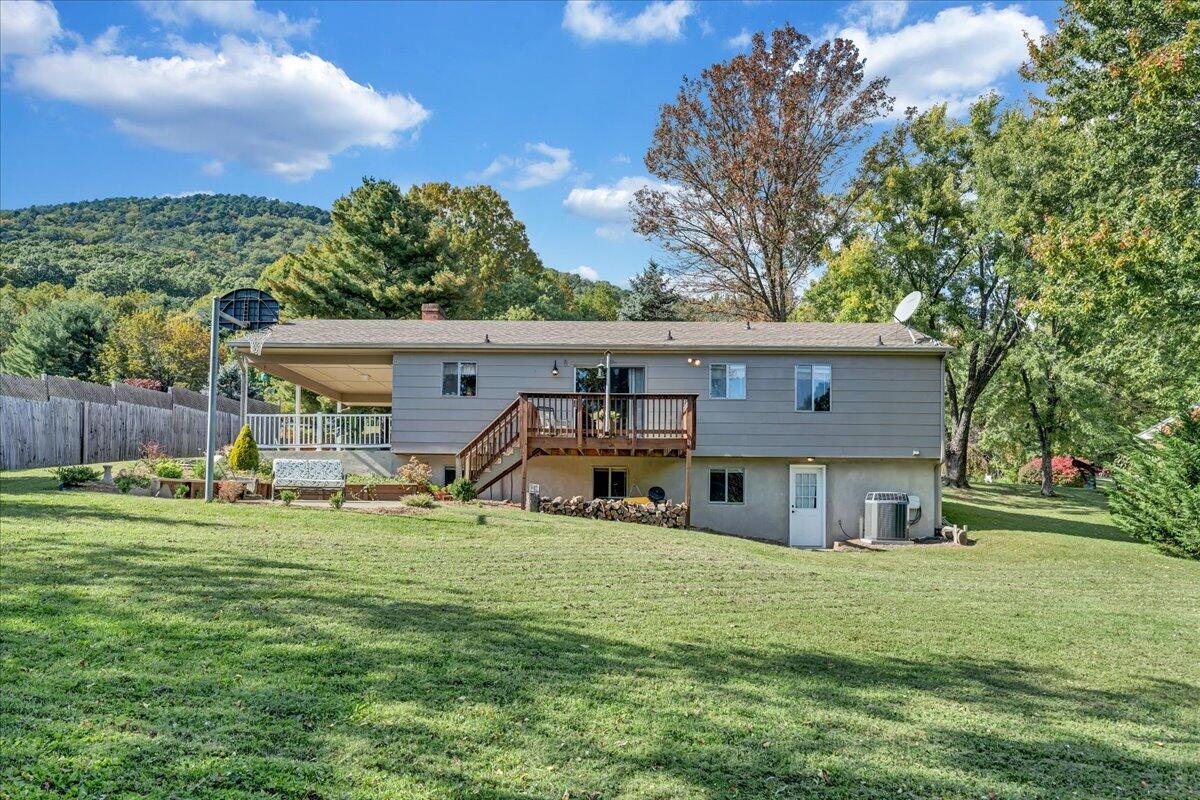 80 Ridgeview Circle Roanoke, VA 24019 - Photo 23 of 31 023