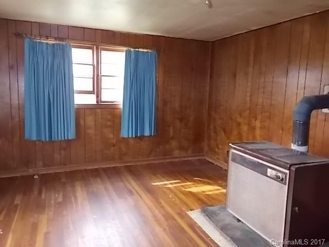 205 Rambank Road Marshall, NC 28753 - Photo 3 of 21 Gallery Image 3