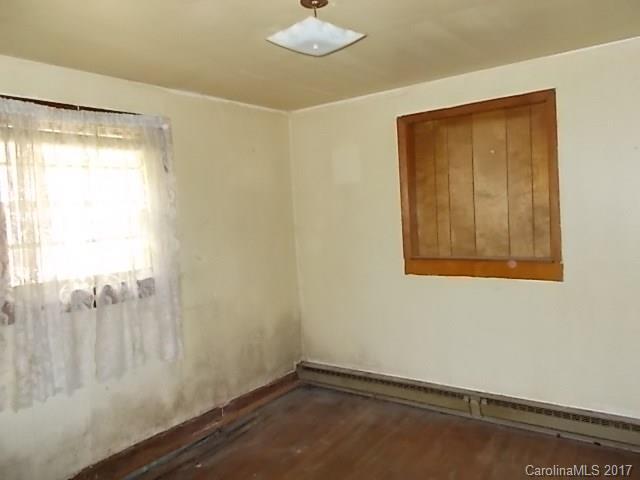 205 Rambank Road Marshall, NC 28753 - Photo 6 of 21 Gallery Image 6