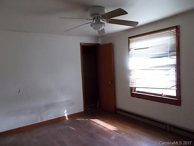 205 Rambank Road Marshall, NC 28753 - Photo 7 of 21 Gallery Image 7