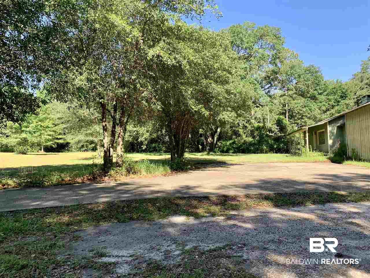17071 County Road 52 Silverhill, AL 36576 - Photo 41 of 44 Parking pad