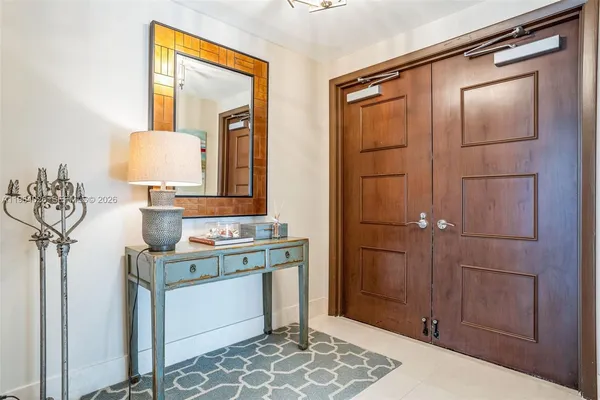 $13,200 | 3737 Collins Avenue, Unit S403, Miami Beach, FL 33140