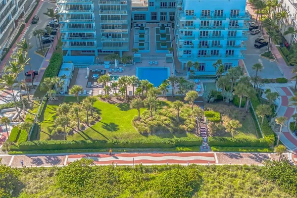 $13,200 | 3737 Collins Avenue, Unit S403, Miami Beach, FL 33140