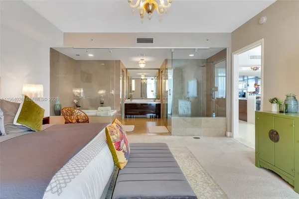$13,200 | 3737 Collins Avenue, Unit S403, Miami Beach, FL 33140