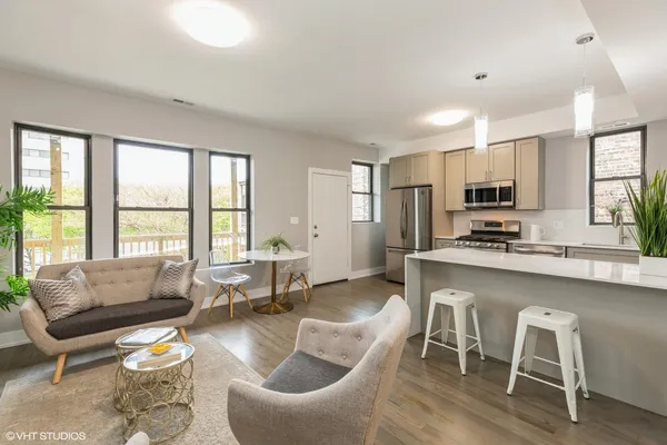 $2,500 | 5038 South St Lawrence Avenue, Unit 2N, Chicago, IL 60615