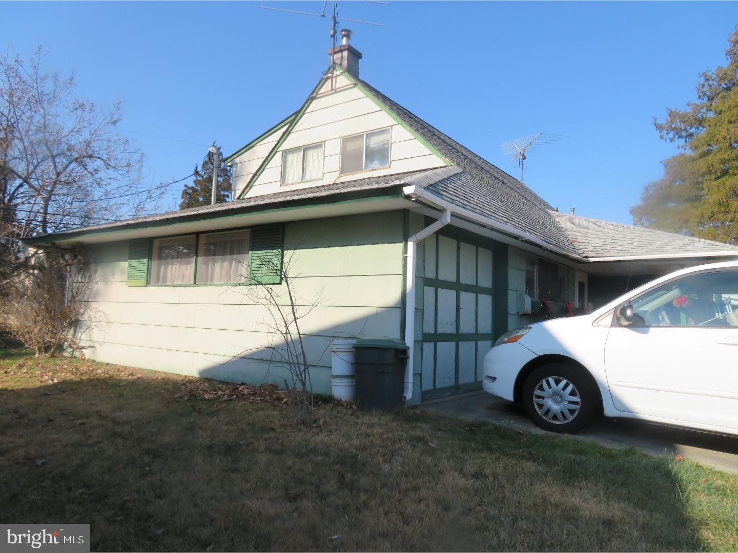 15 Hope Road Levittown, PA 19056 - Photo 19 of 24 Exterior Side