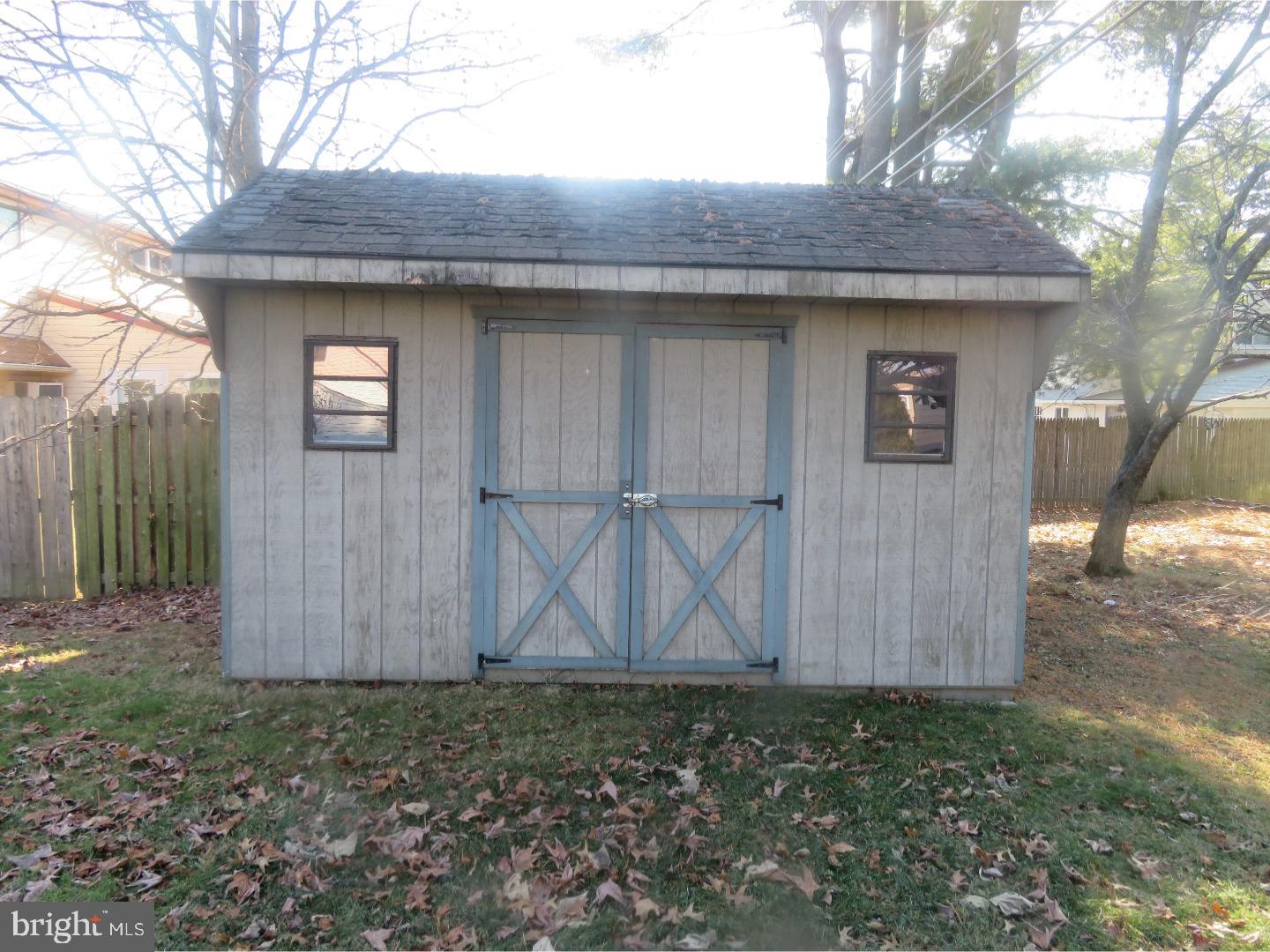 15 Hope Road Levittown, PA 19056 - Photo 23 of 24 Storage Shed