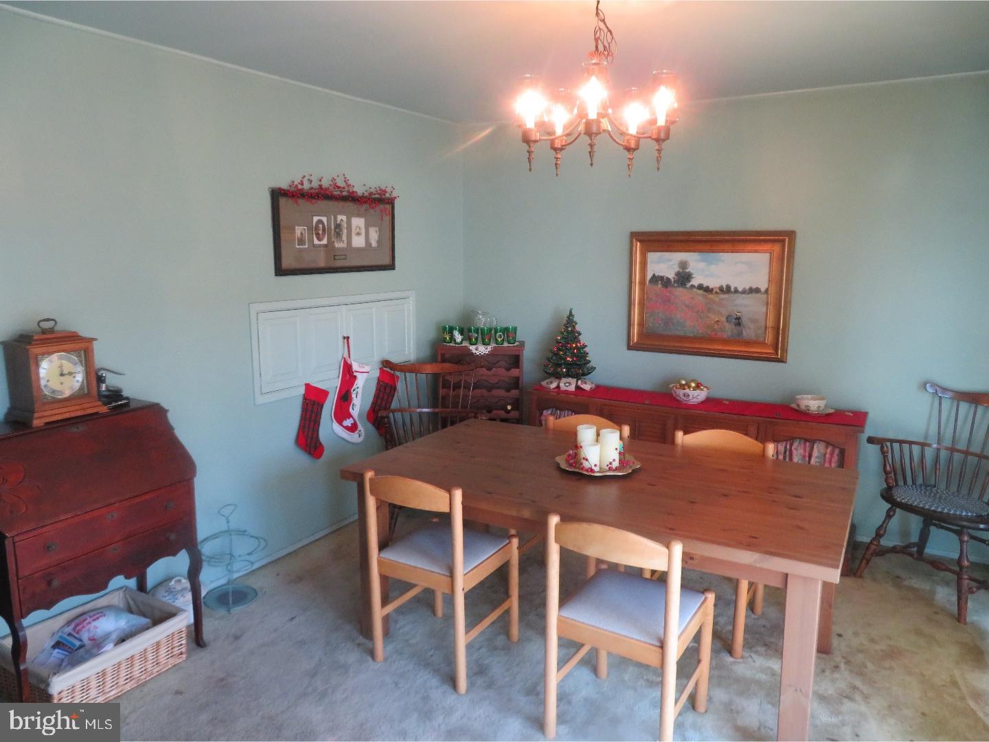 15 Hope Road Levittown, PA 19056 - Photo 7 of 24 Dining Room