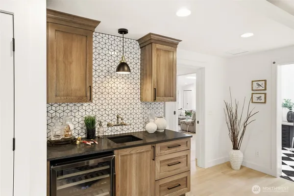 $2,450,000 | 2506 159th Avenue Southeast, Bellevue, WA 98008