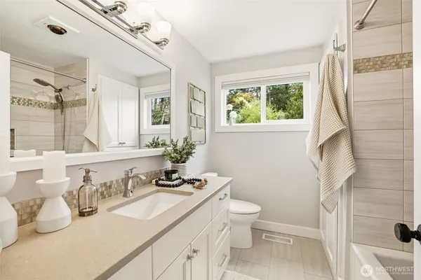 $2,450,000 | 2506 159th Avenue Southeast, Bellevue, WA 98008