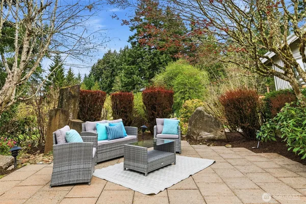 $2,450,000 | 2506 159th Avenue Southeast, Bellevue, WA 98008