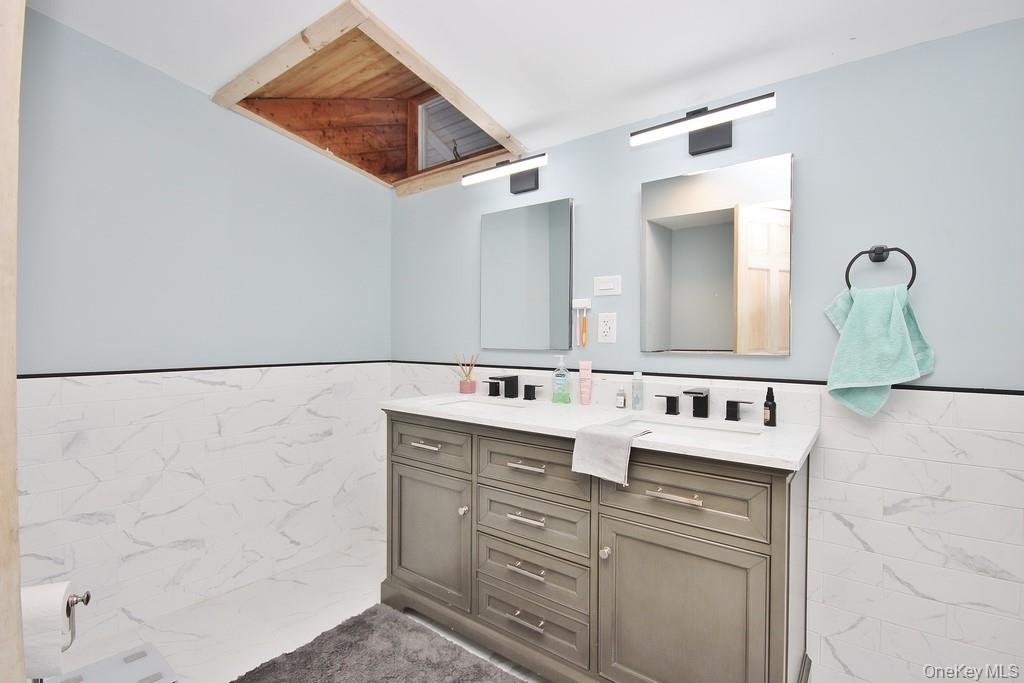 487 Black Meadow Road Chester, NY 10918 - Photo 17 of 49