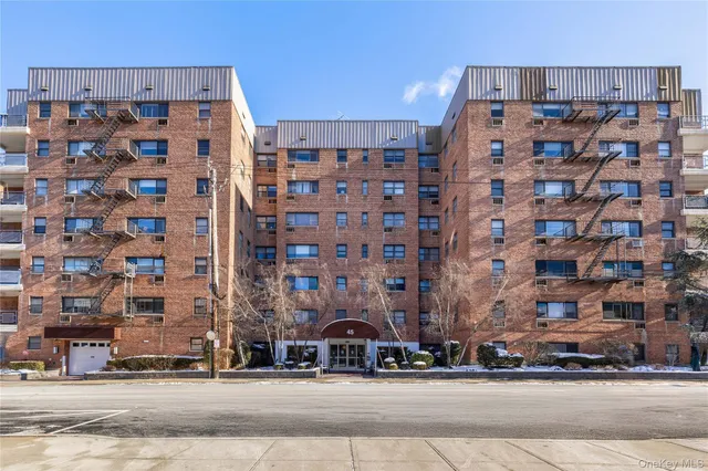 $259,000 | 45 East Hartsdale Avenue, Unit 6L, Hartsdale, NY 10530