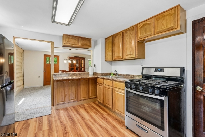 52 North Road Wayne, NJ 07470 - Photo 7 of 33 Gallery Image 7