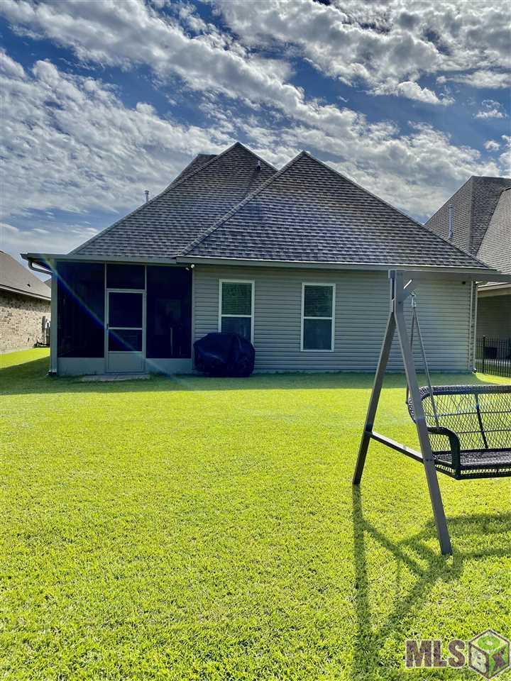 1058 Shadow Bluff Drive Baton Rouge, LA 70820 - Photo 17 of 17