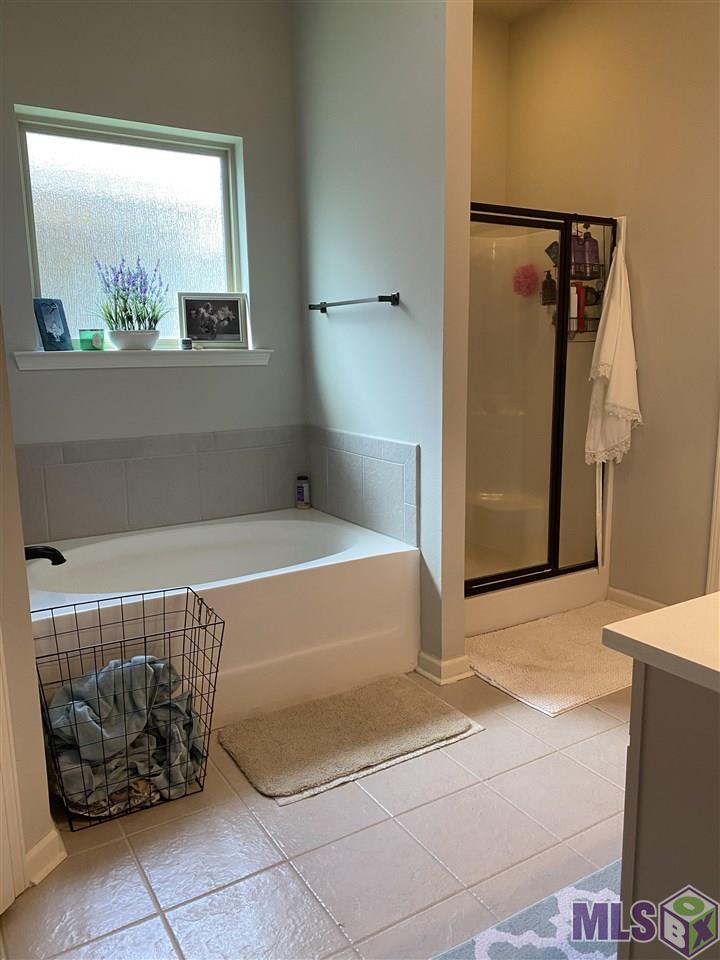 1058 Shadow Bluff Drive Baton Rouge, LA 70820 - Photo 6 of 17