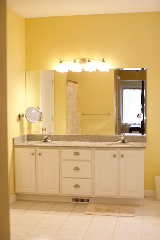 43 Bellingham Road Blackstone, MA 01504 - Photo 8 of 15 Gallery Image 8