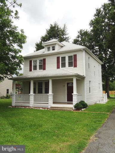 293 White Oak Road Fredericksburg, VA 22405 - Photo 1 of 14 Exterior (Front)