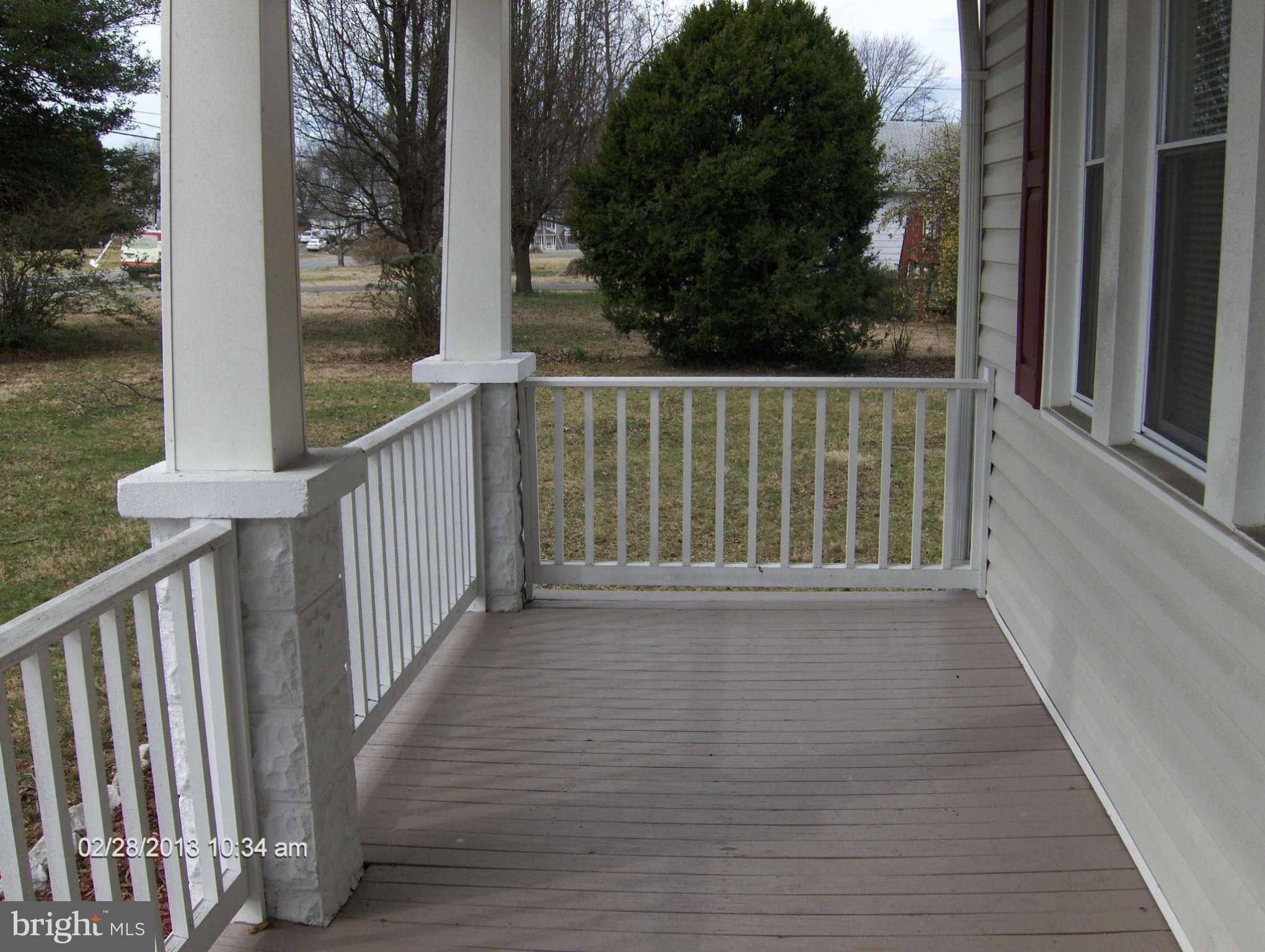 293 White Oak Road Fredericksburg, VA 22405 - Photo 2 of 14 Exterior (Front)