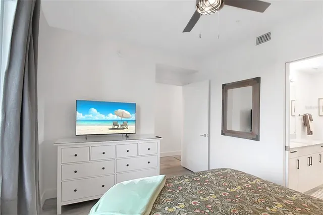 $4,200 | 1703 North Tamiami Trail, Unit 503, Sarasota, FL 34236