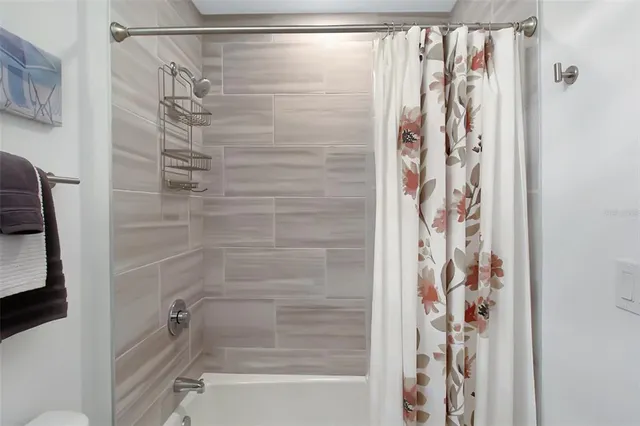 $4,200 | 1703 North Tamiami Trail, Unit 503, Sarasota, FL 34236