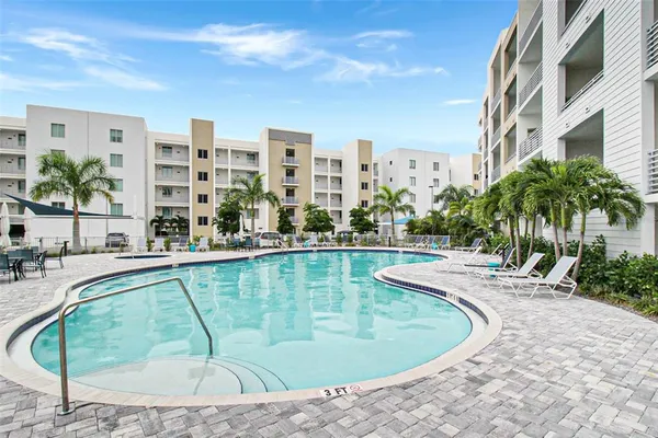 $4,200 | 1703 North Tamiami Trail, Unit 503, Sarasota, FL 34236