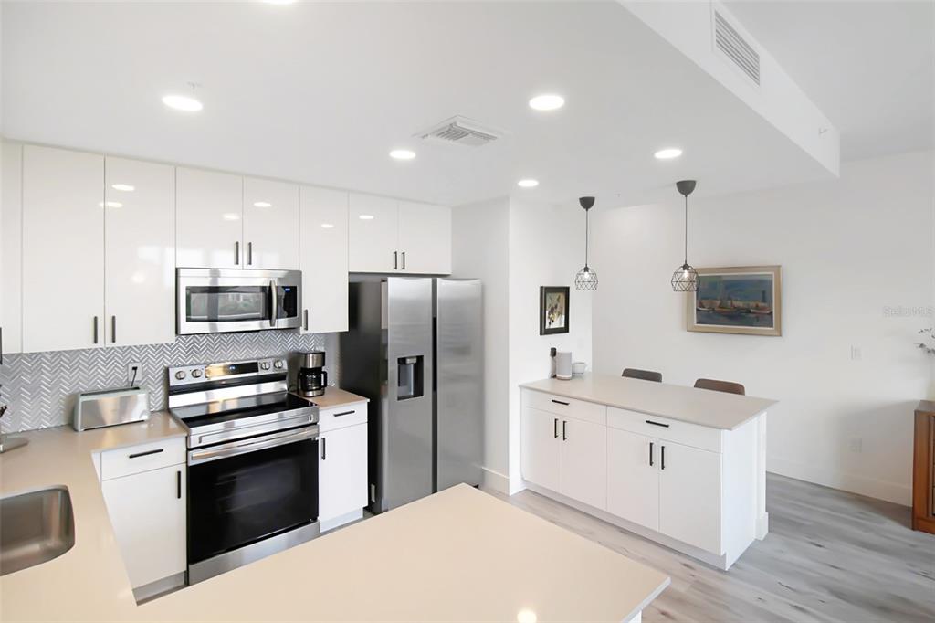 1703 North Tamiami Trail, Unit 503 Sarasota, FL 34236 - Photo 51 of 61