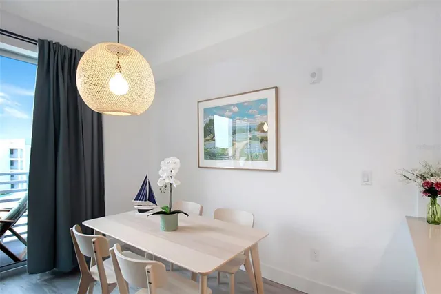 $4,200 | 1703 North Tamiami Trail, Unit 503, Sarasota, FL 34236