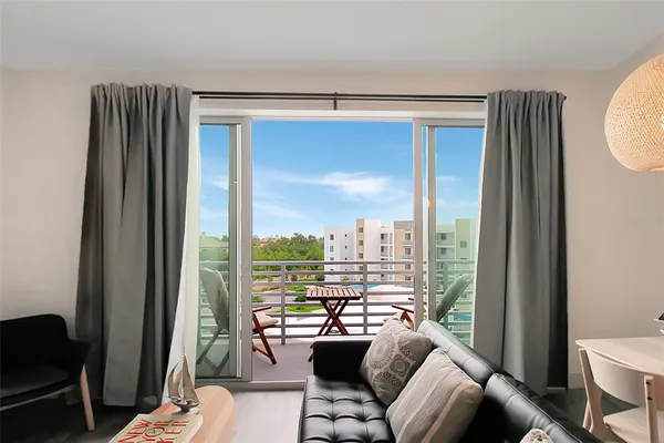 $4,200 | 1703 North Tamiami Trail, Unit 503, Sarasota, FL 34236