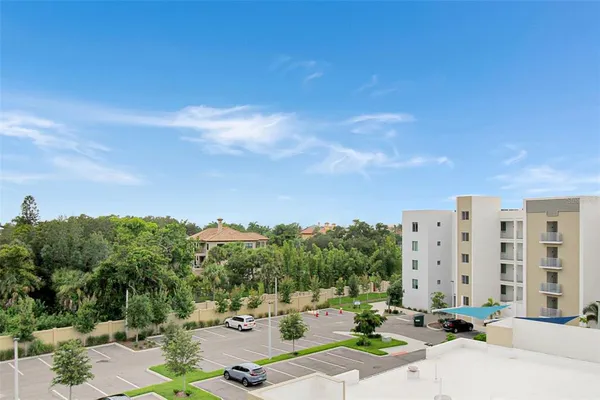 $4,200 | 1703 North Tamiami Trail, Unit 503, Sarasota, FL 34236