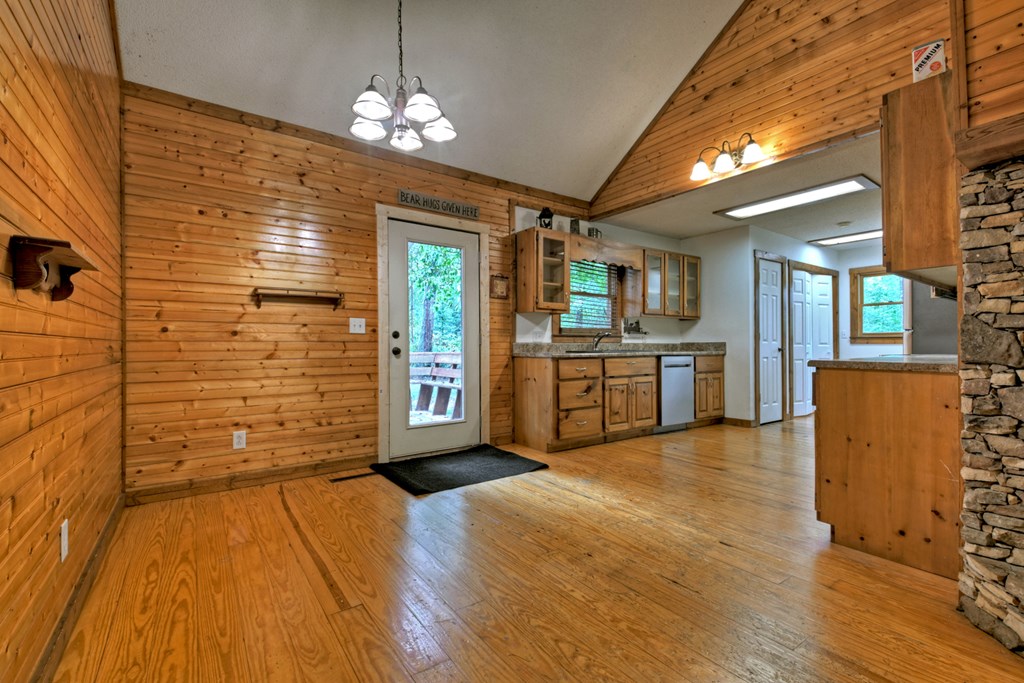 377 Dogwood Way Blue Ridge, GA 30513 - Photo 10 of 37 Gallery Image 10