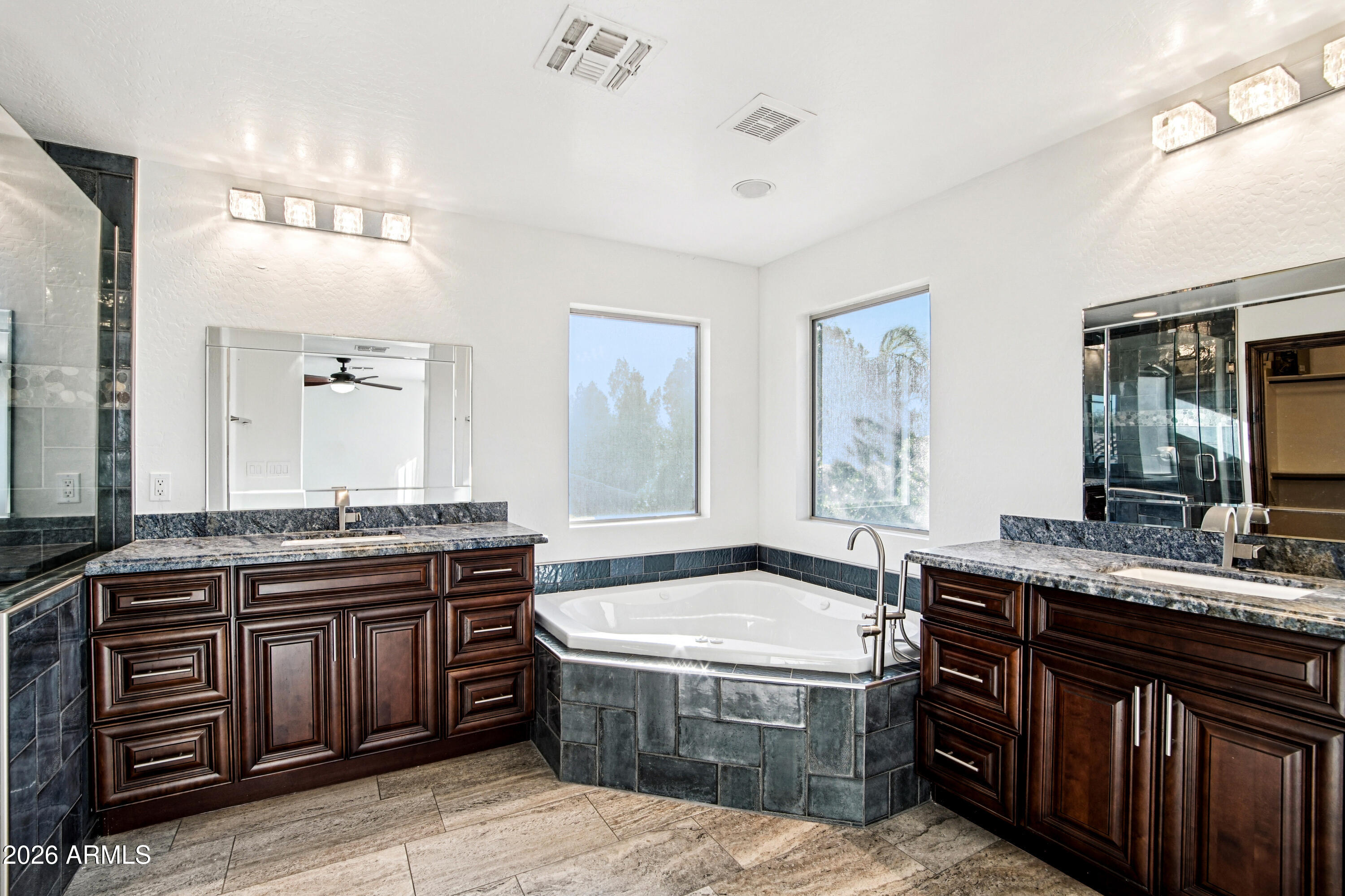 563 East Krista Way Tempe, AZ 85284 - Photo 16 of 48 17-print-E Krista Way-S1902-017