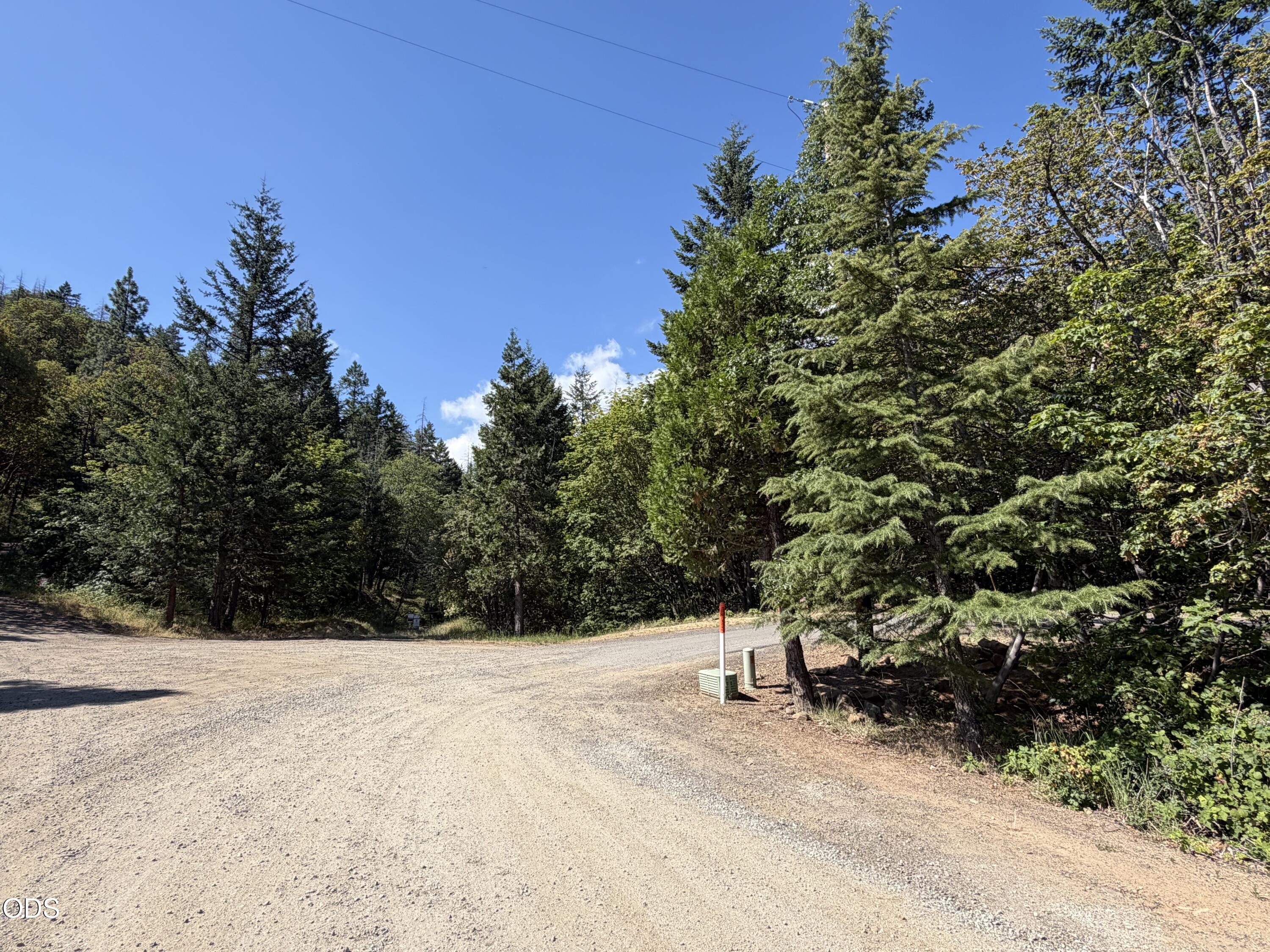 1600 Neil Creek Road Ashland, OR 97520 - Photo 2 of 9