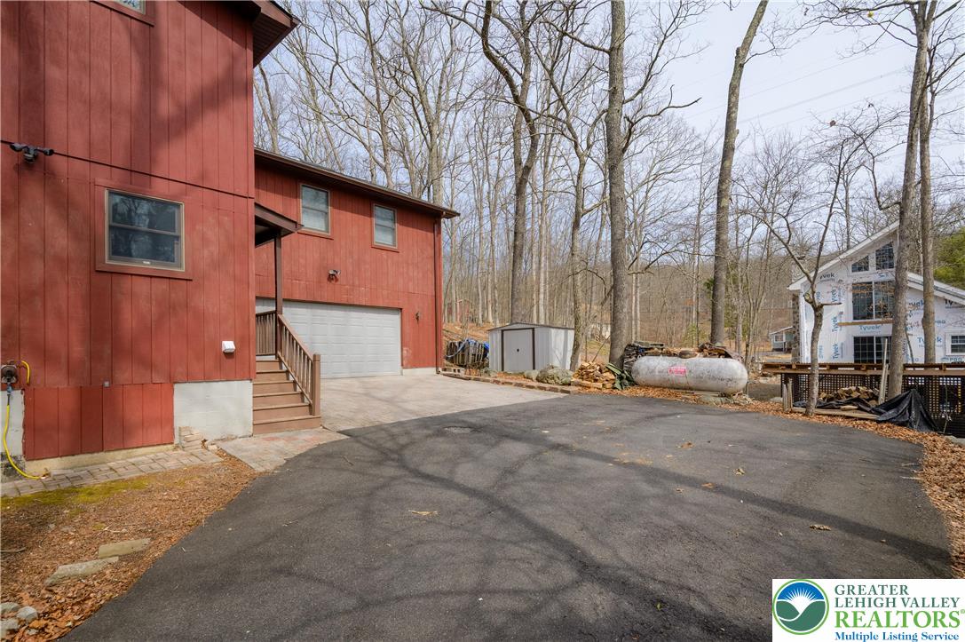6159 Decker Road Bushkill, PA 18324 - Photo 10 of 49 a row of houses with city view