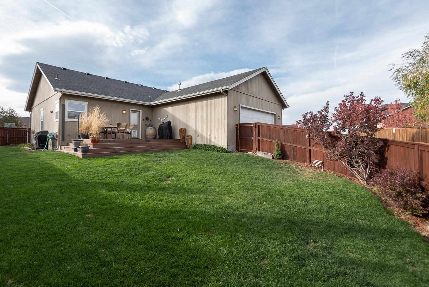 63790 Stanley Way Bend, OR 97701 - Photo 3 of 27 Back yard view