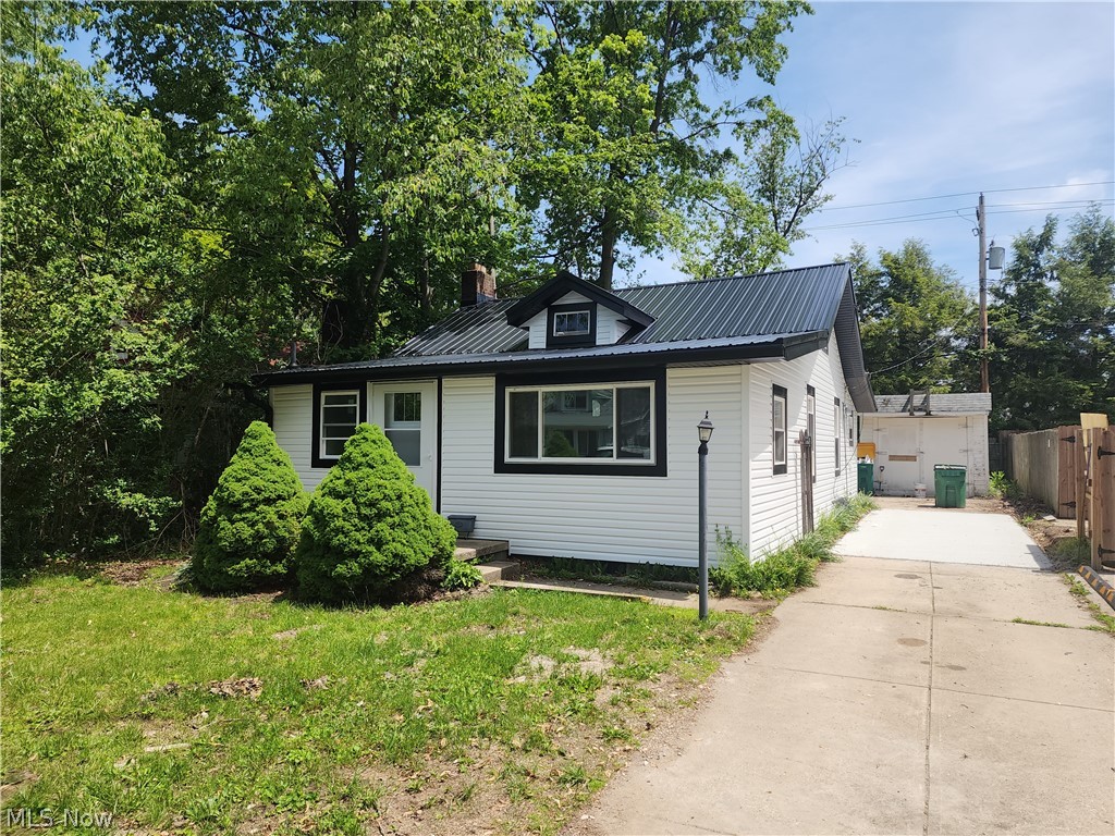 6247 Seneca Road Mentor, OH 44060 - Photo 1 of 9